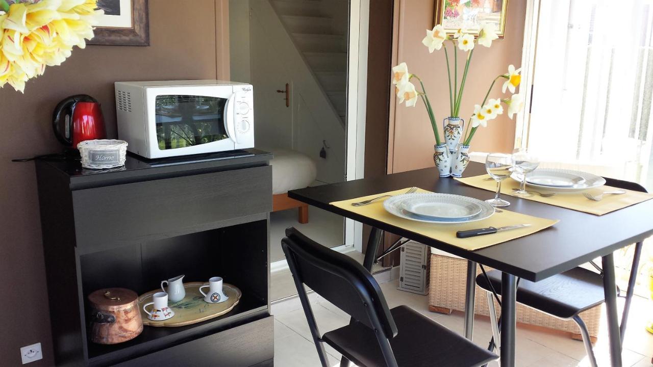 Chambre Privee Avec Salon, Garage Voiture, Velos, Motos Tourville-sur-Arques Kültér fotó