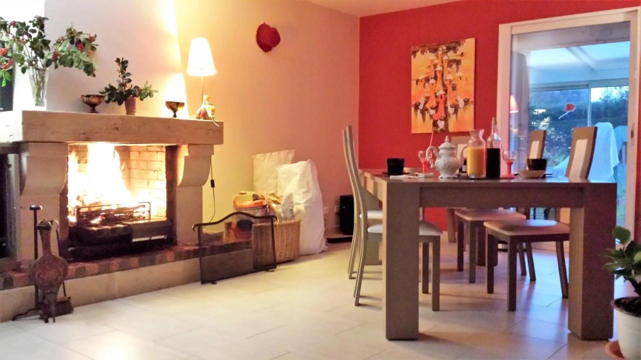 Chambre Privee Avec Salon, Garage Voiture, Velos, Motos Tourville-sur-Arques Kültér fotó